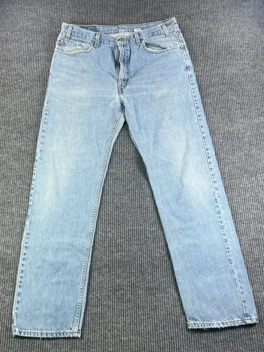 VTG Levis 505 USA Mens 38x34 Blue Med Wash Red Tab Regular Fit Straight Jeans